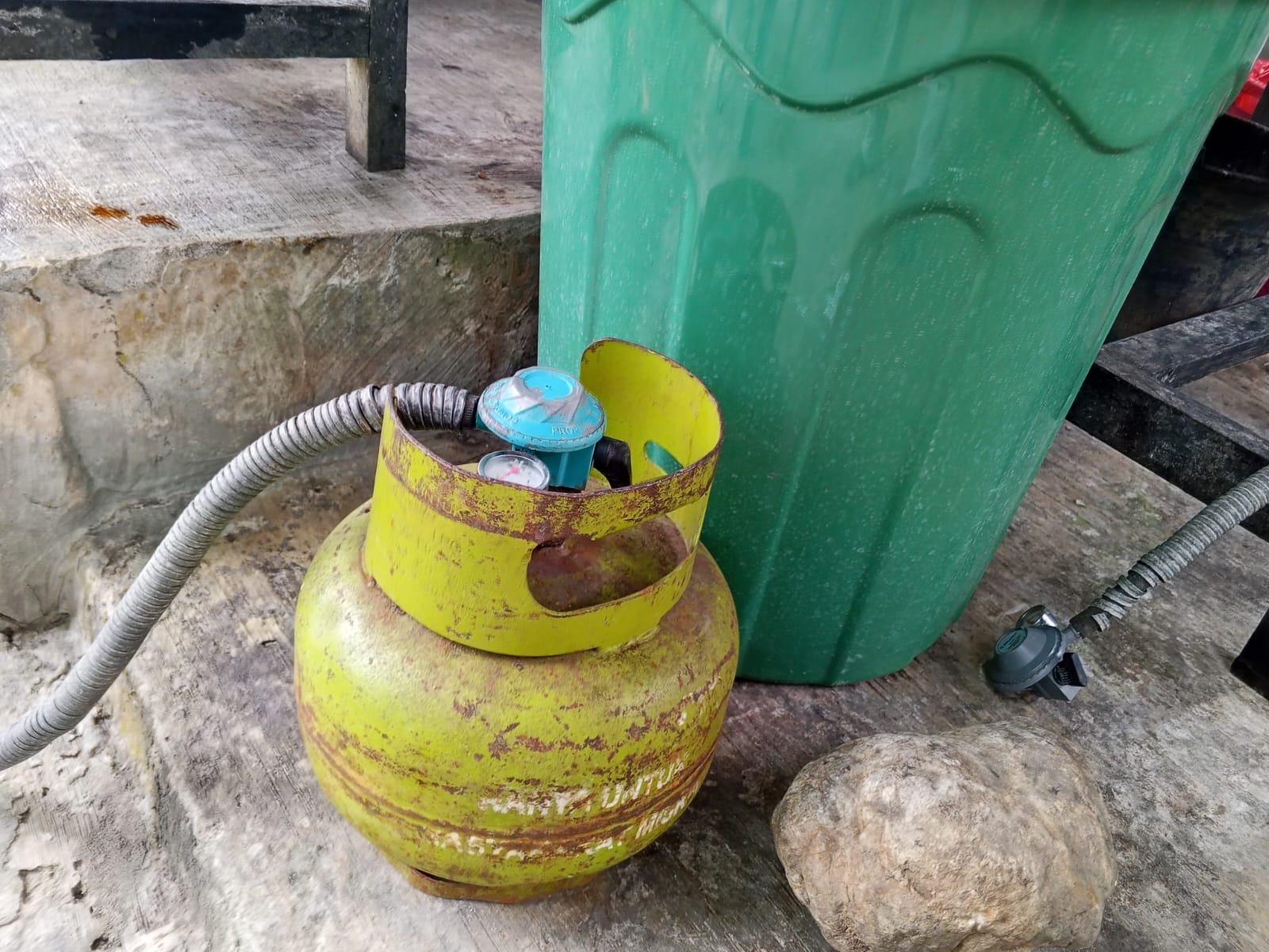 Kelangkaan Gas Elpiji 3kg di Kaur, Pedagang Makanan Terpaksa Tutup Usaha