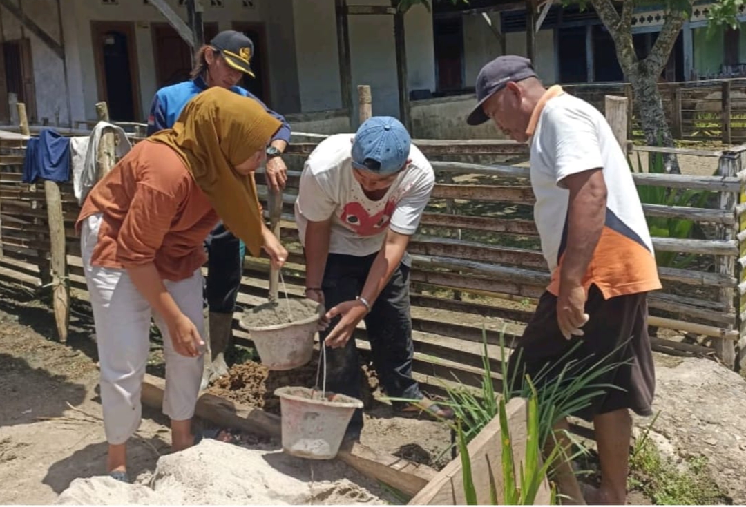 Desa Babat Terang Benderang, Dana Desa 2025 Disulap Jadi Lampu Jalan
