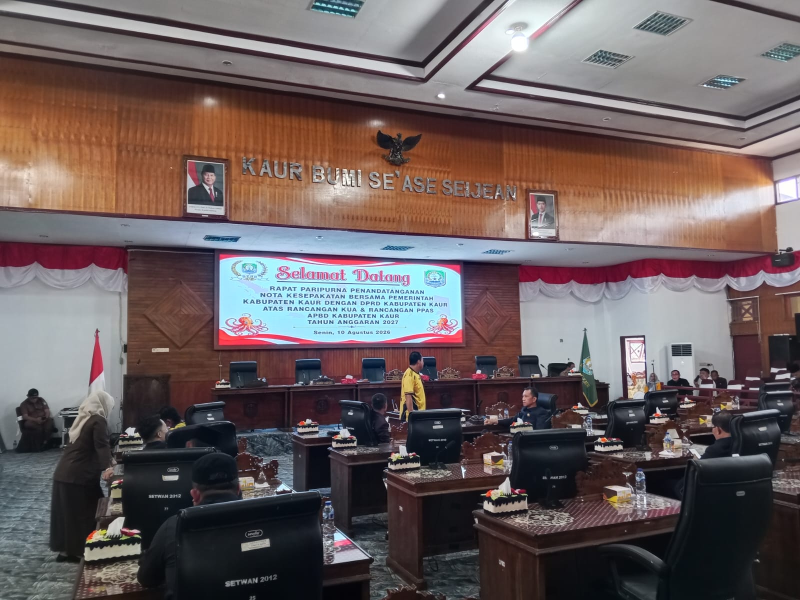 ‎SIDANG PARIPURNA KUA-PPAS 2027 NYARIS BATAL, ANGGOTA DPRD KAUR DISOROT KARENA TAK QUORUM
