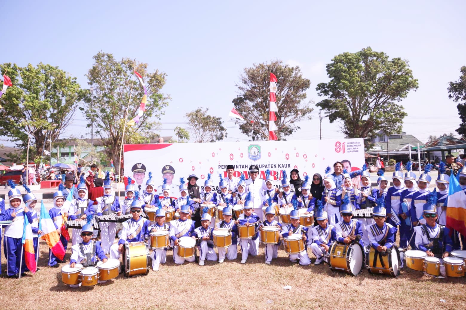 TAMPIL PERDANA, DRUMBAND GEMA CAKRAWALA SDN 21 KAUR MERIAHKAN HUT RI KE-81