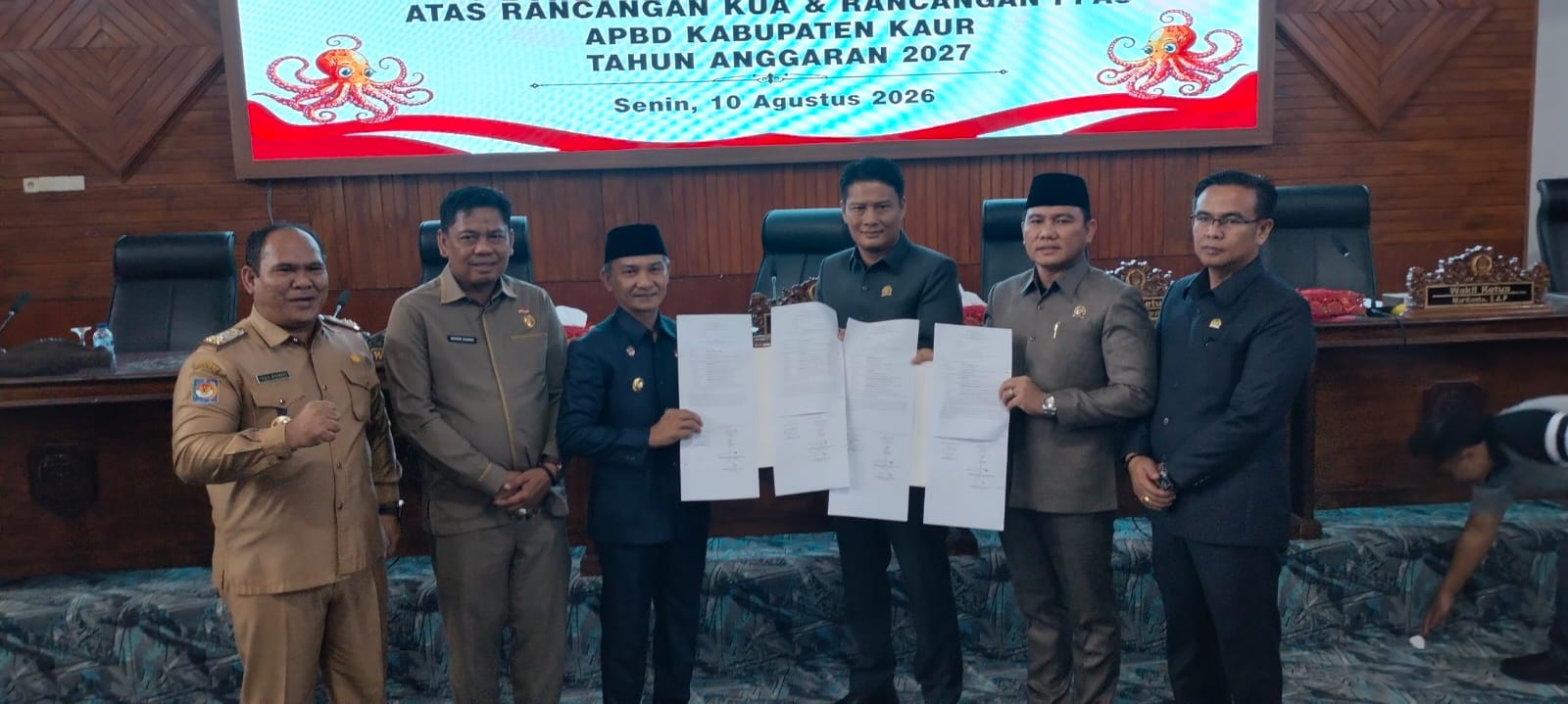 DPRD DAN PEMKAB KAUR TANDATANGANI KUA-PPAS APBD 2027