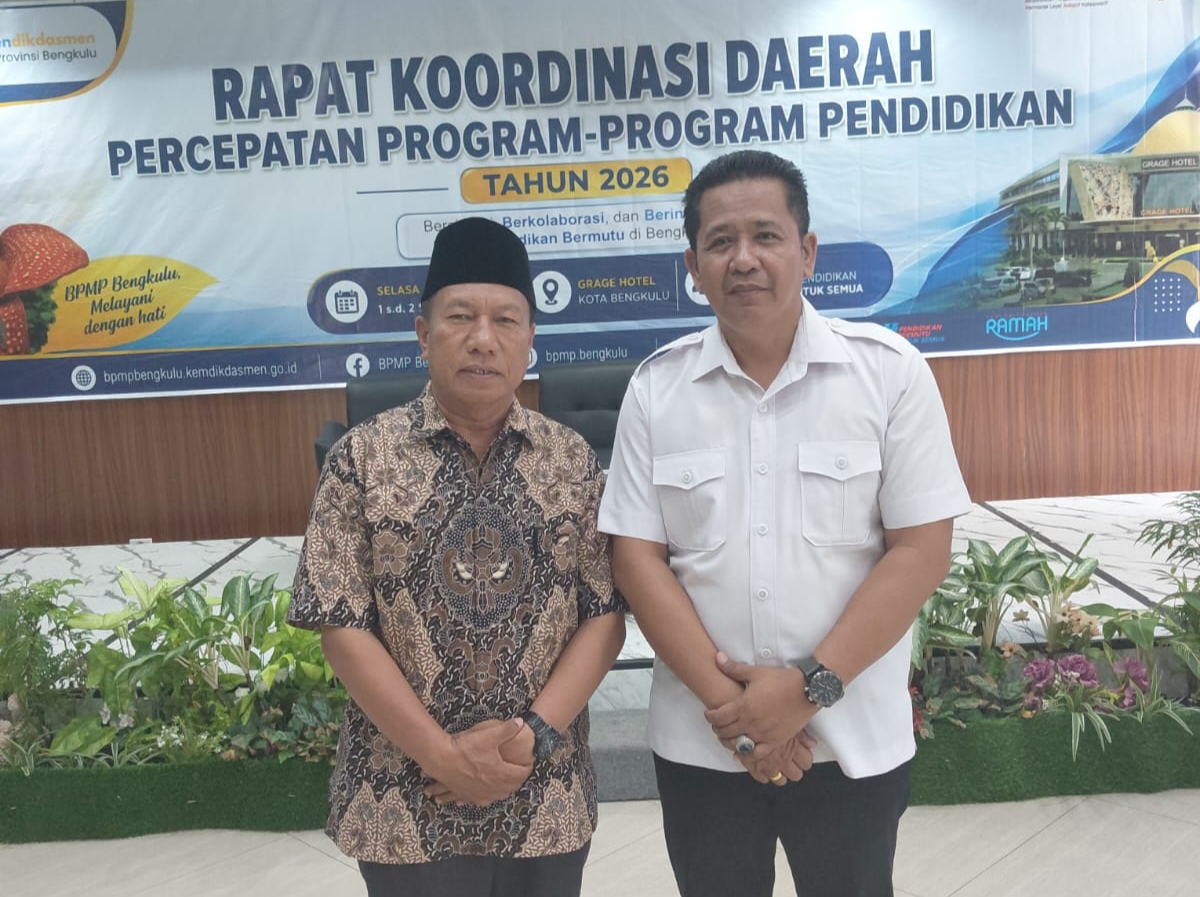 KEPALA DINAS PENDIDIKAN KAUR HADIRI RAKORDA PERCEPATAN PROGRAM PENDIDIKAN 2026 DI BENGKULU
