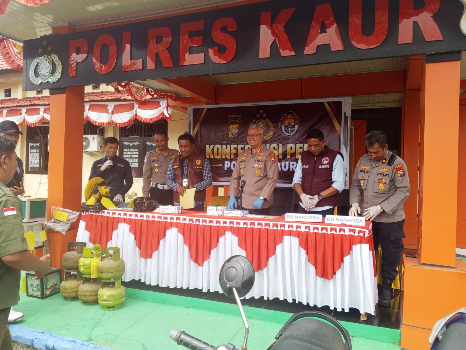 KURANG DARI 5 BULAN, POLRES KAUR UNGKAP 5 KASUS KEJAHATAN