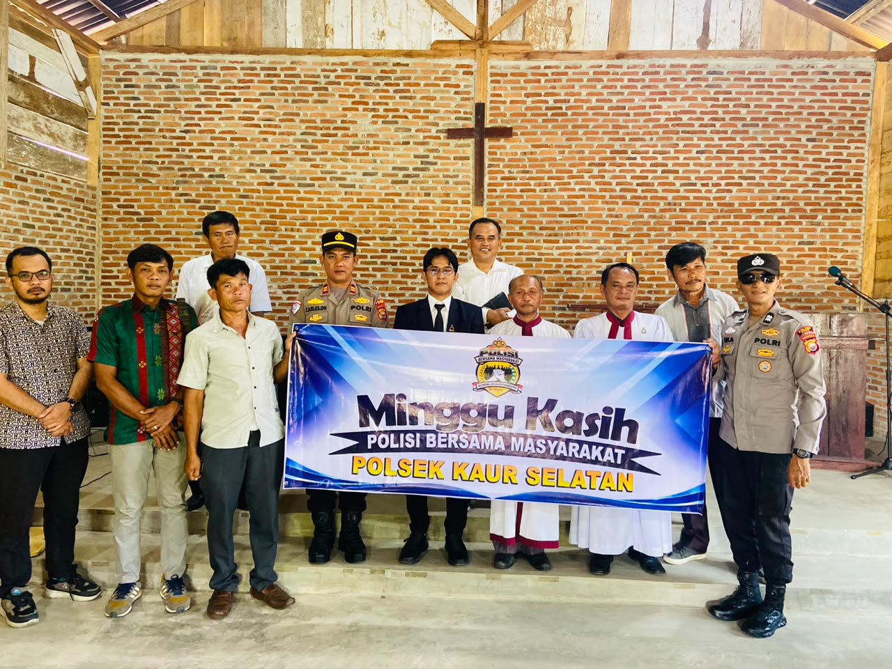 RANGKUL UMAT NASRANI, POLRES KAUR GELAR MINGGU KASIH DI SELURUH GEREJA SE-KABUPATEN KAUR